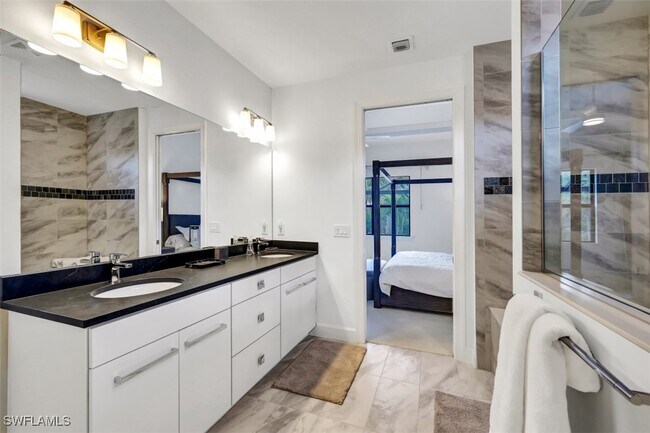 Building Photo - 9238 Plover Dr