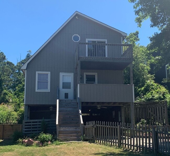 Primary Photo - 3 Bedroom 2 Bath Home in Colington Availab...