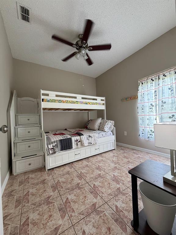 Building Photo - 2526 Jasmine Trace Dr