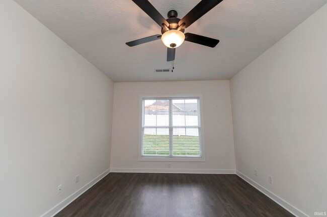 Building Photo - 2822 Brewster Dr
