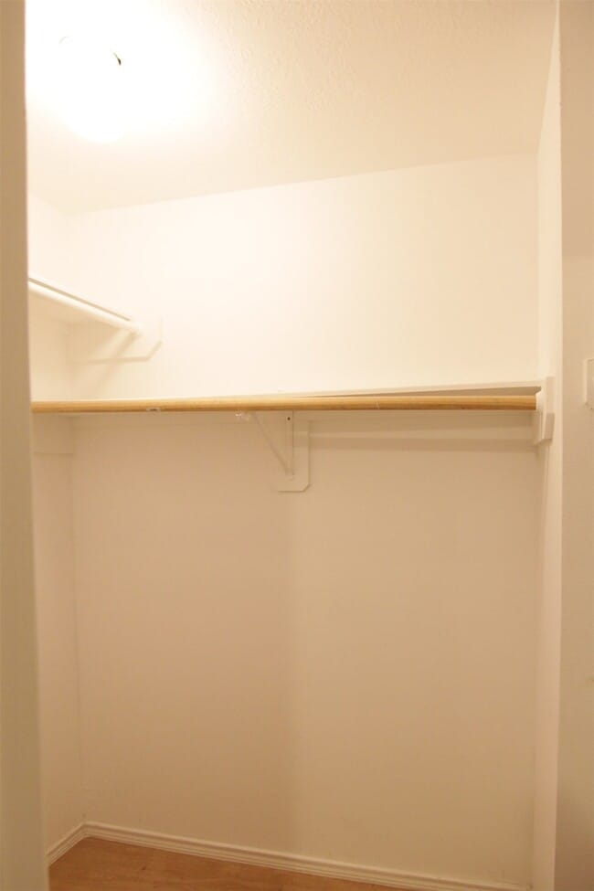 Building Photo - 8230 Golf Green Cir