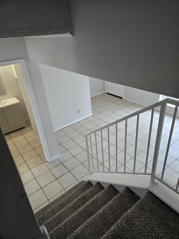 Building Photo - 13522 Castilian Dr