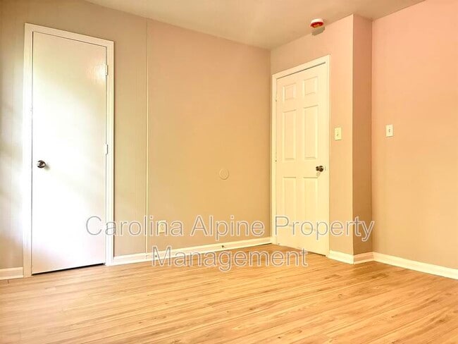 Building Photo - 6800 Fieldvale Pl