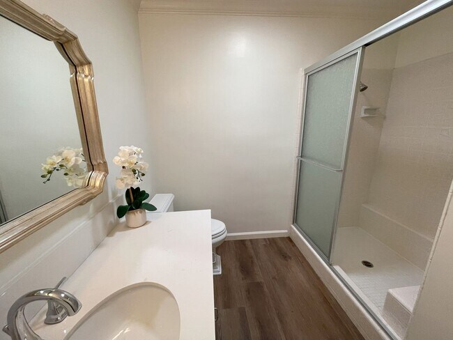 Building Photo - Beautiful Ranch Style House in Rancho Bernardo