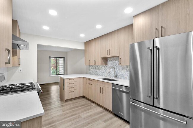 Building Photo - 11545 Hearthstone Ct