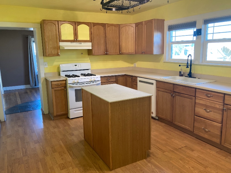 Building Photo - 1835 Albee St