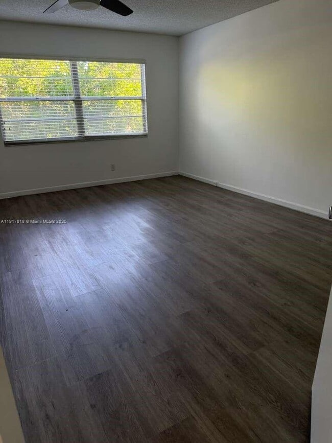 Building Photo - 13001 SW 15th Ct