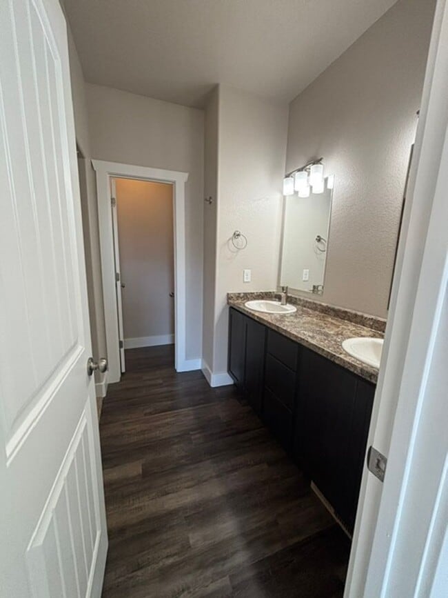 Building Photo - 1333 Alyssa Way