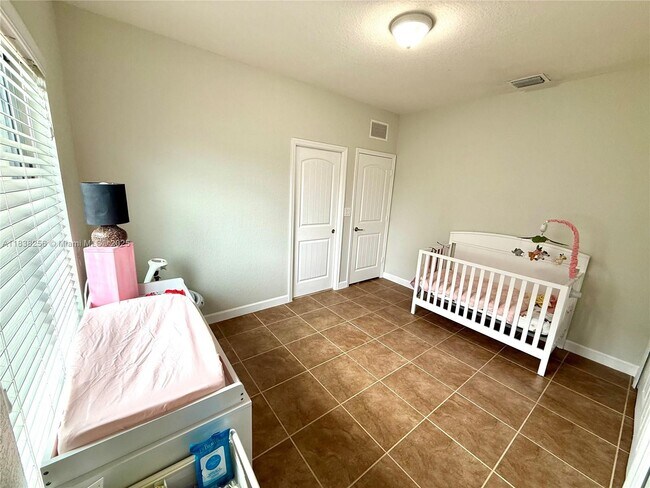 Building Photo - 13232 SW 274th Terrace
