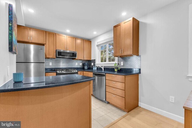Building Photo - 1618 Fitzgerald Ln