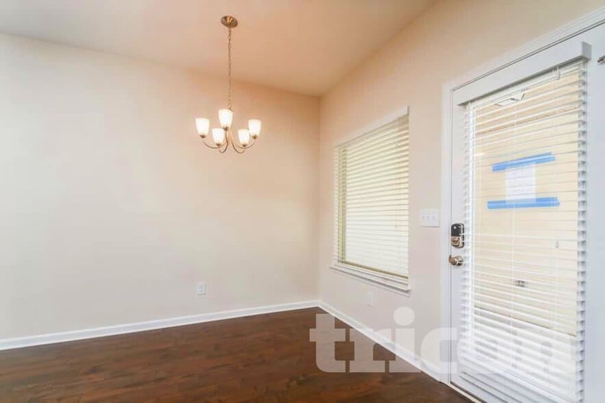 Building Photo - 2153 Cason Ln