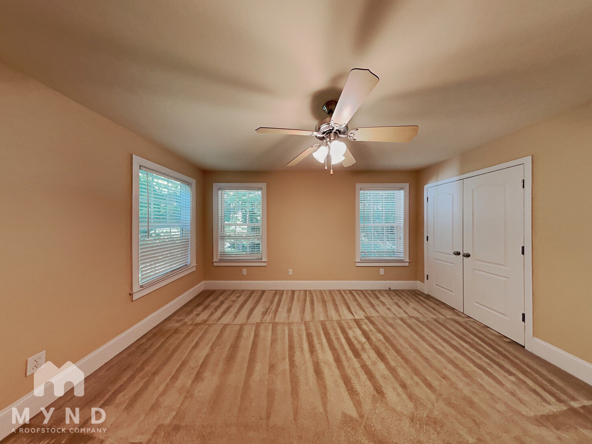 Building Photo - 131 Grandiflora Dr