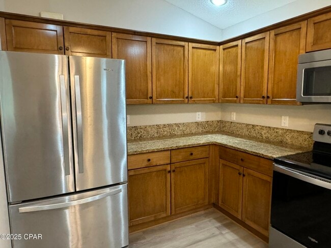 Building Photo - 222 Biltmore Pl