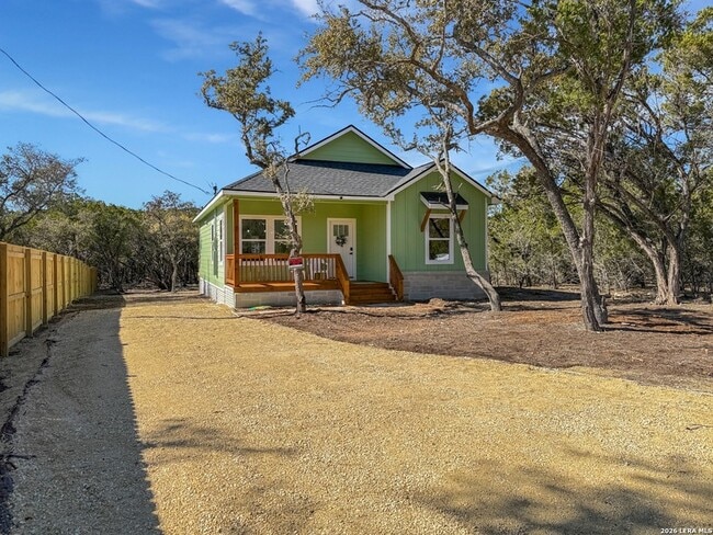 Building Photo - 656 Skyline Dr