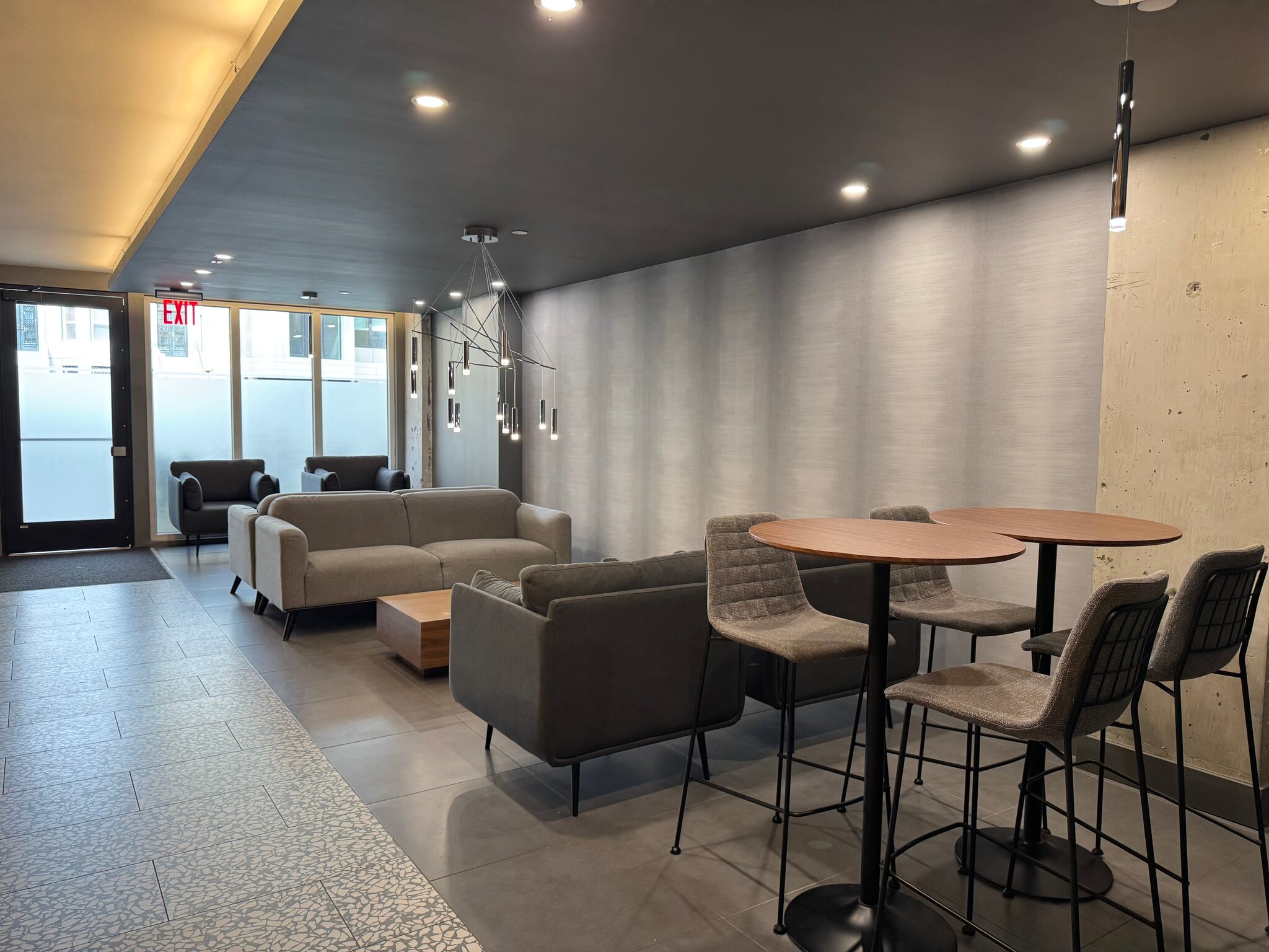 Building Photo - 150 Lenox Rd