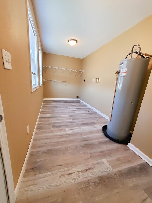 Building Photo - 2208 Bird Ave