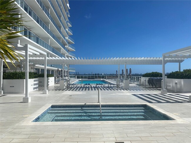 Building Photo - 4250 Biscayne Blvd