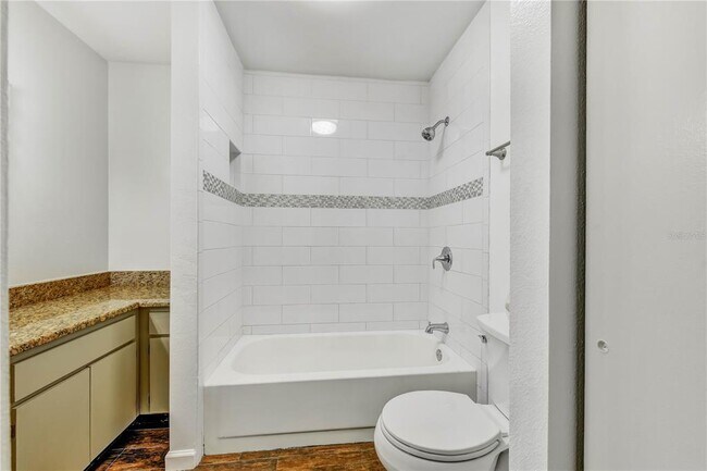 Building Photo - 3109 W Horatio St