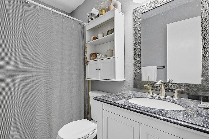 Building Photo - 3925 W Garnet St