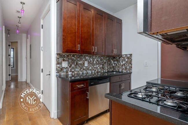 Building Photo - 67-02 60th St