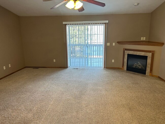 Building Photo - Spacious West Side Gem with Modern Comforts and Endless Possibilities!