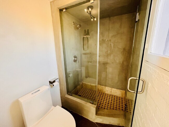 Building Photo - Adorable Studio Cabin near Joshua Tree Town Center