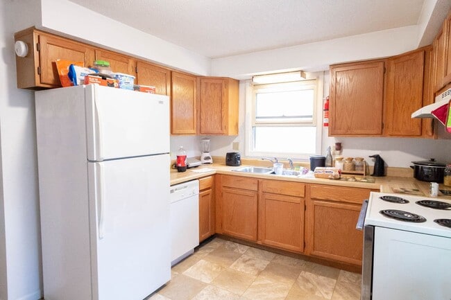 Primary Photo - 1409 W Jackson St