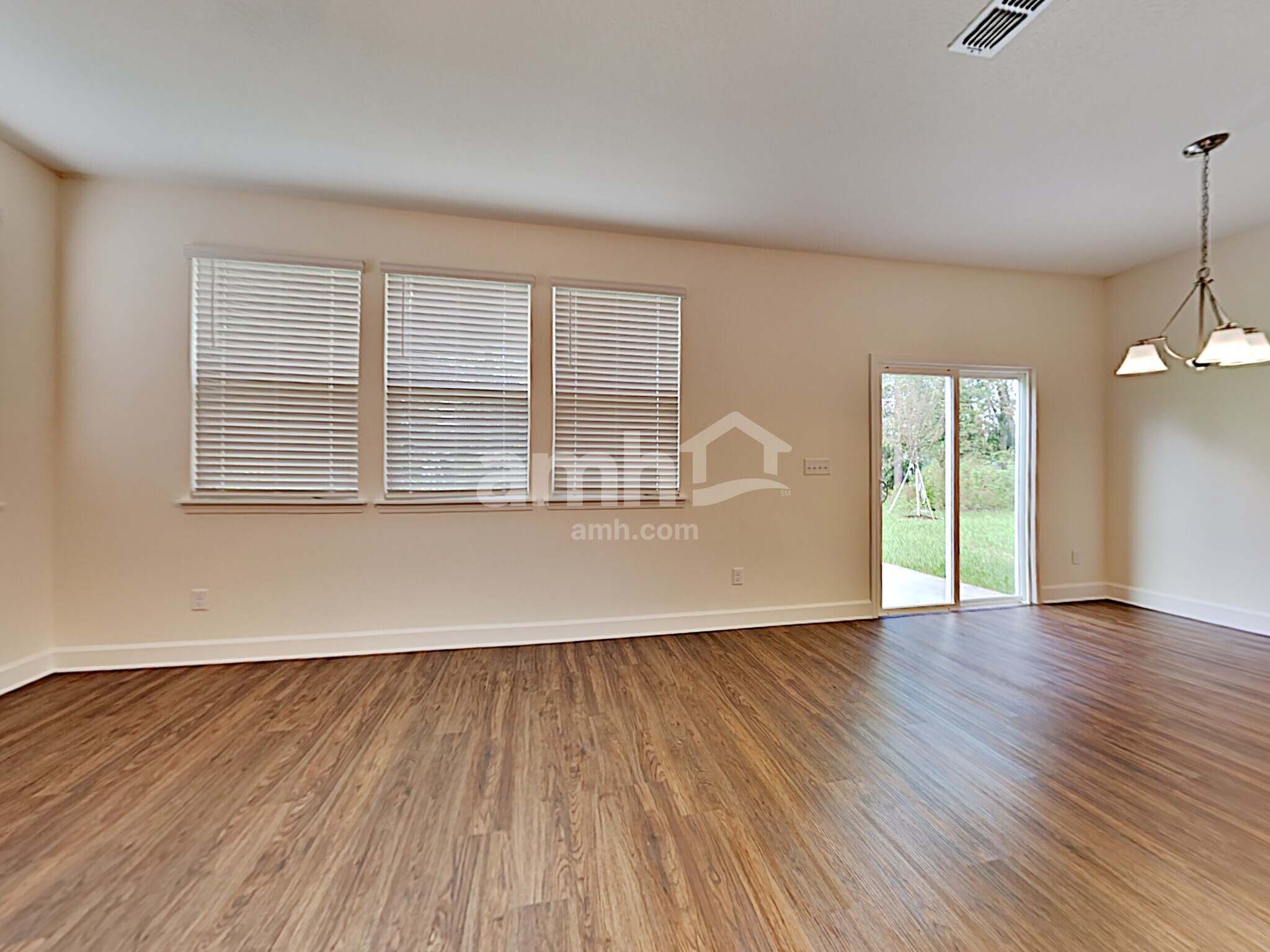 Building Photo - 8632 Highfield Ave