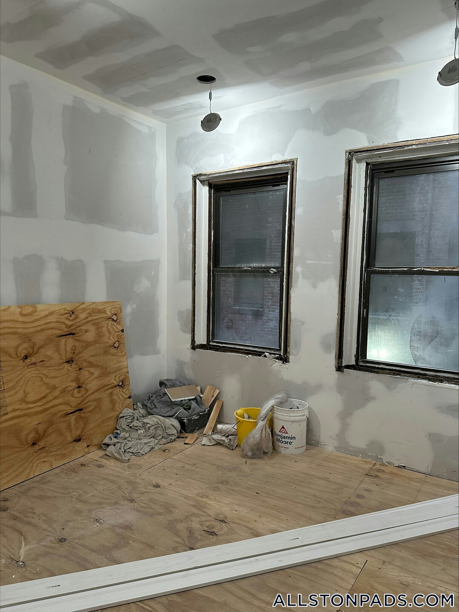 Building Photo - 1254 Commonwealth Ave