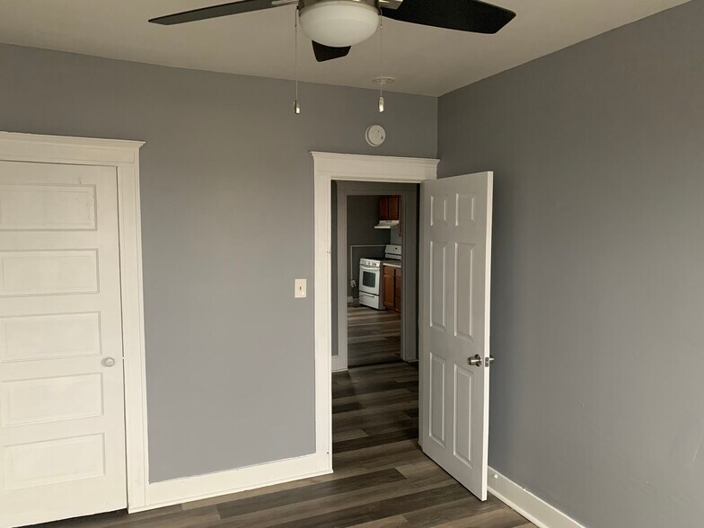 Building Photo - 5342 Reisterstown Rd