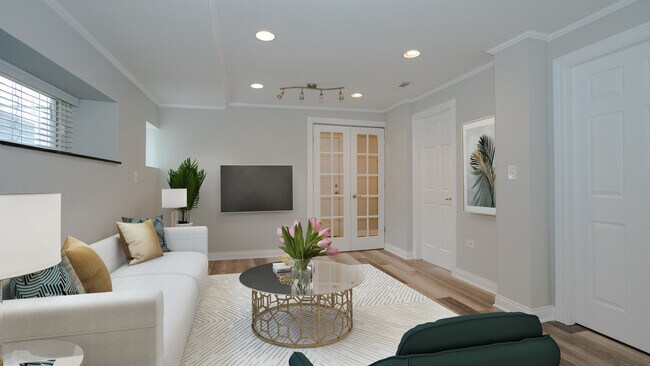 Building Photo - 3710 W Wrightwood Ave