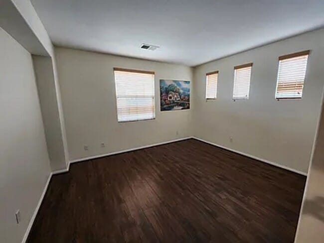 Building Photo - Updated with Pool, 3 Bd 2.5 Ba Chula Vista...