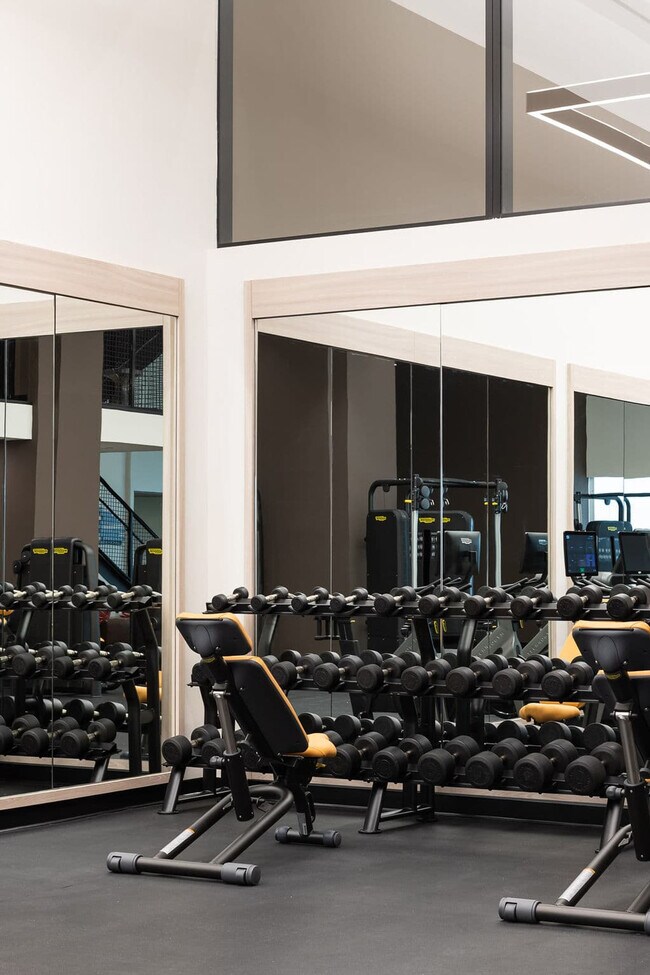 Building Photo - 225 N Miami Ave