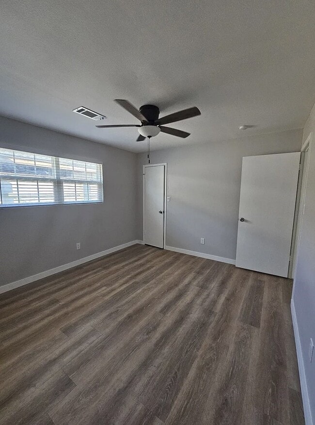 Building Photo - 4319 Baynard Dr