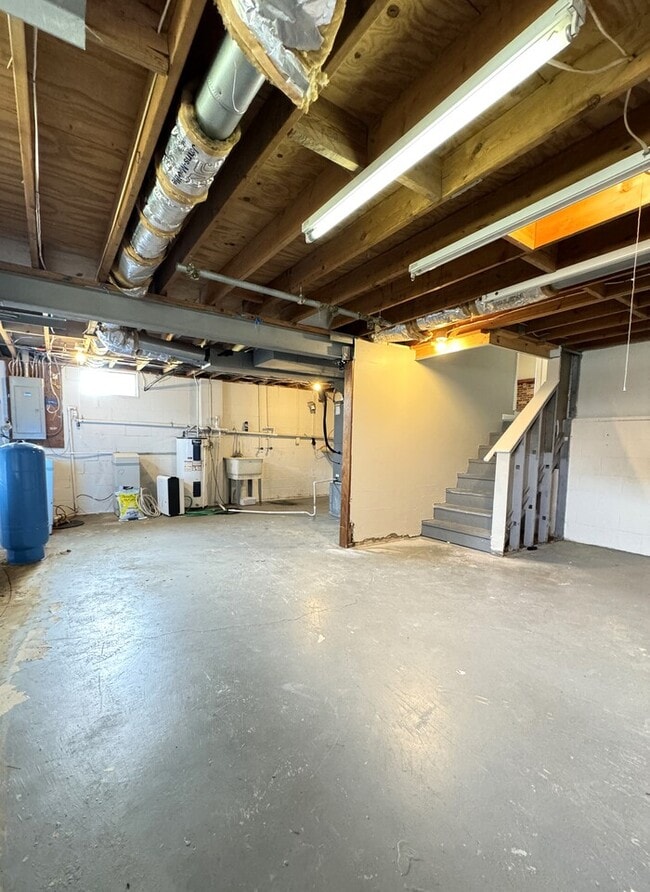 Building Photo - COMING SOON - anticipated 3/13