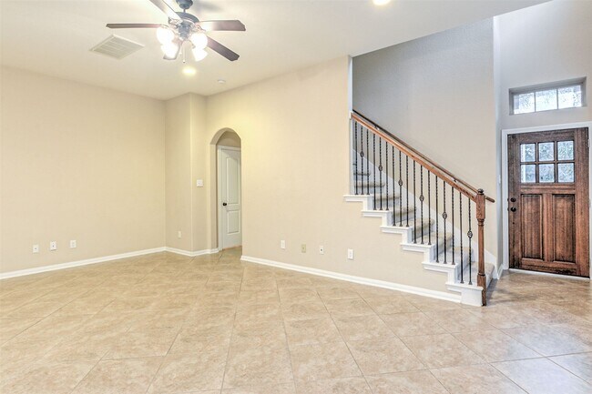 Building Photo - 19 Cheswood Manor Court