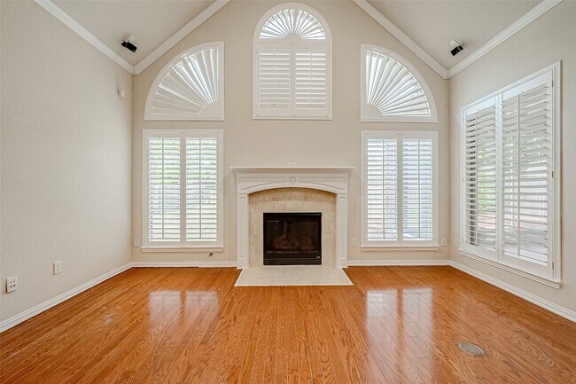 Building Photo - 7206 Spring Meadow Ln