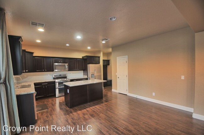Building Photo - 4 br, 3 bath House - 930 Via Del Campo