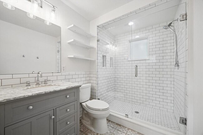 Building Photo - 5317 Nina Lee Ln