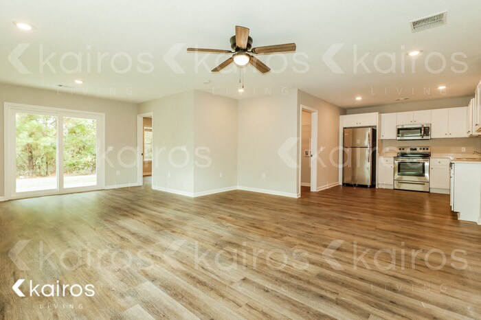 Building Photo - 126 Cottage Grove Rd