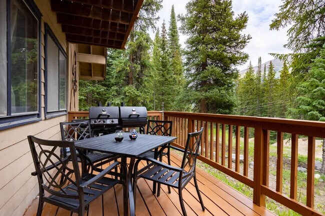 Building Photo - 513 Co Rd 672