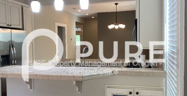 Building Photo - 22 S Meade St