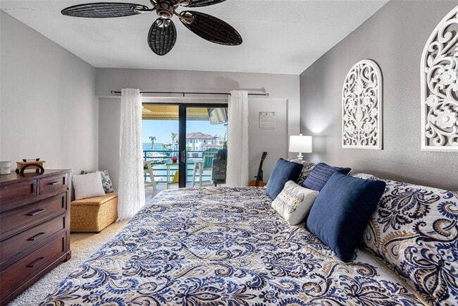 Building Photo - 363 Pinellas Bayway S