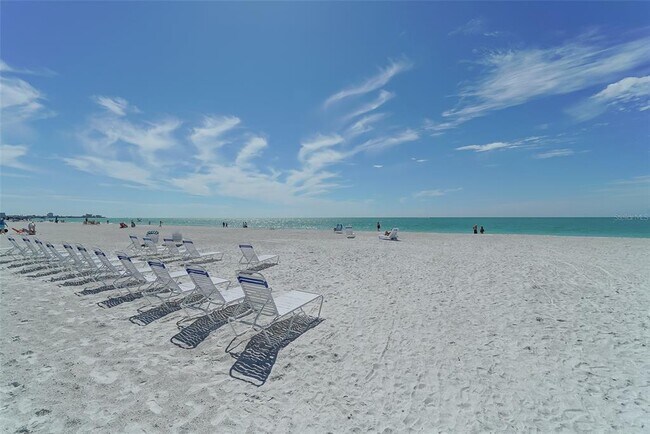 Building Photo - 1100 Benjamin Franklin Dr