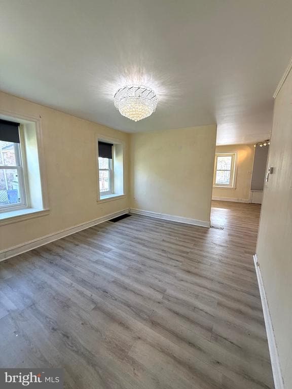 Building Photo - 403 S Main St