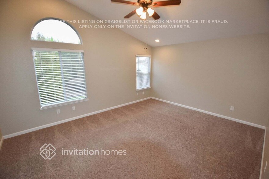 Building Photo - 8047 Stretto Ct