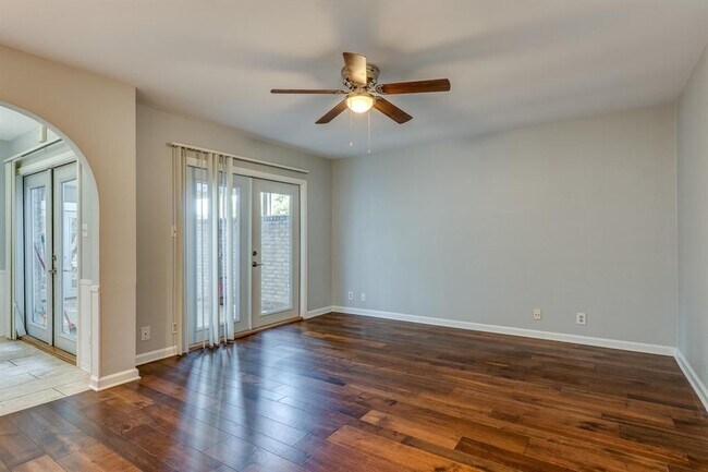 Building Photo - 8117 West Ct