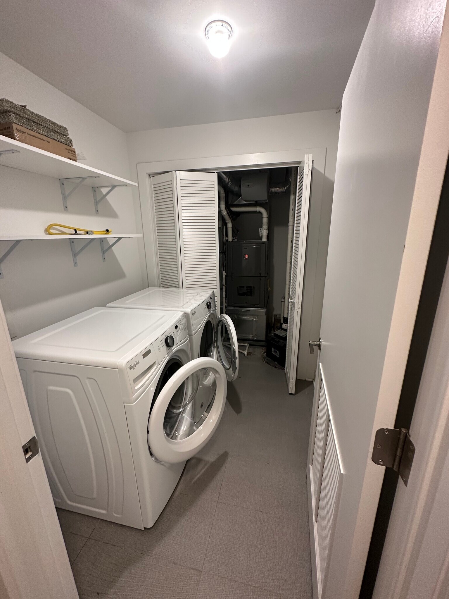 Washer/Dryer Room - 1758 W Cullerton St