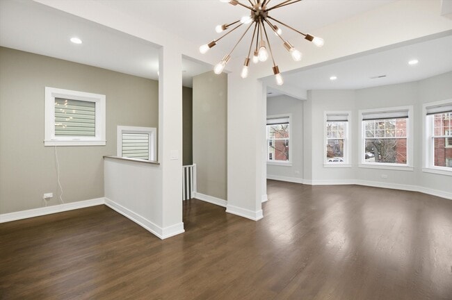 Building Photo - 2726 N St Louis Ave