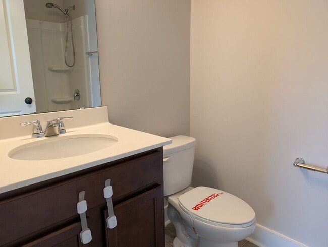 Building Photo - Beautiful Townhome located in Brightwalk!